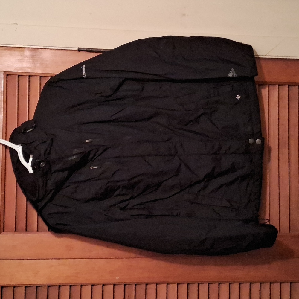 Columbia women's size small Omnitech black waterproof hooded jacket